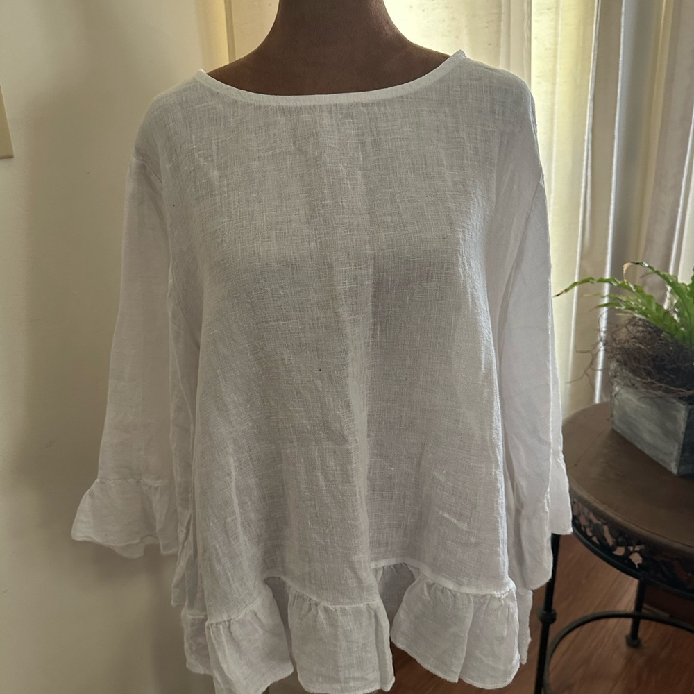 Women's White Ruffle-Hem Linen Tunic Top